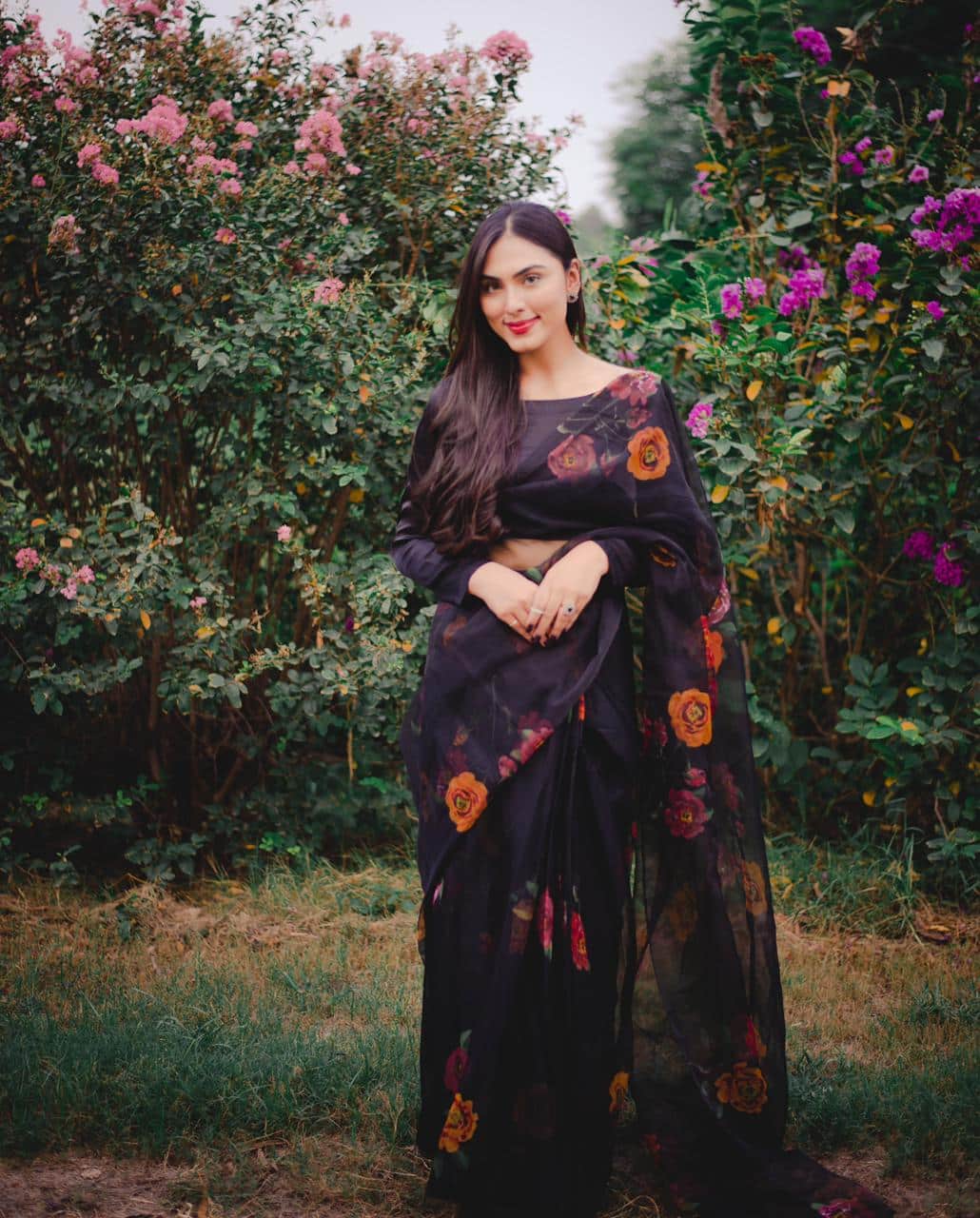 Siyah Stitched Saree